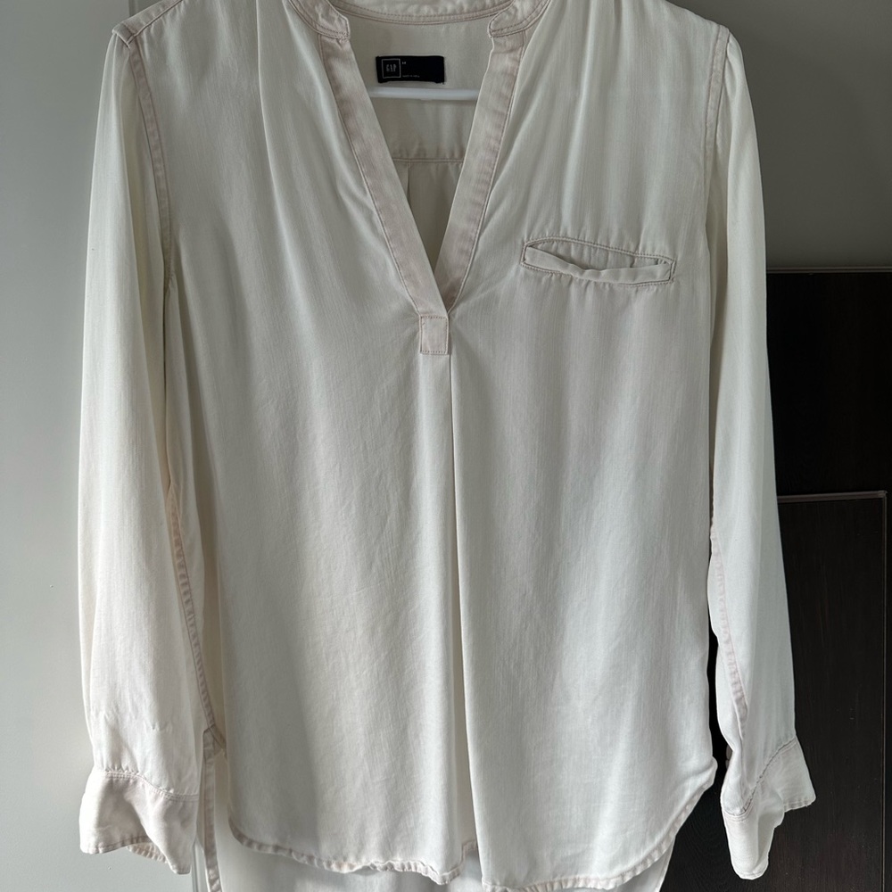 Gap 100% tencel collarless shirt